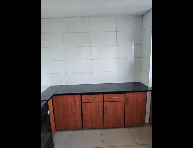 2 BEDROOM APARTMENT FOR SALE IN PINETOWN CENTRAL